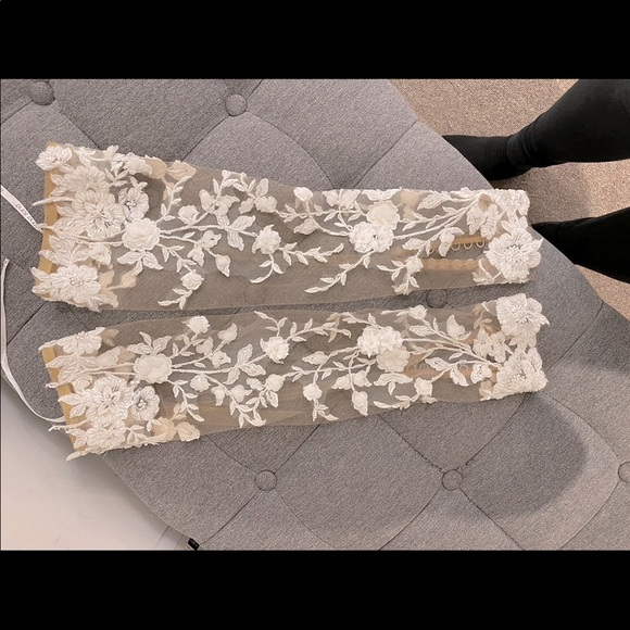 Martina Liana Wedding Dress Style 1103 - Brand New - Never Worn - Picture 10 of 15